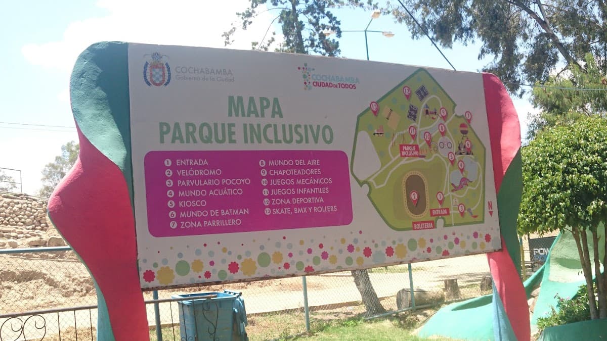 Parque Mariscal Andrés de Santa Cruz — foto