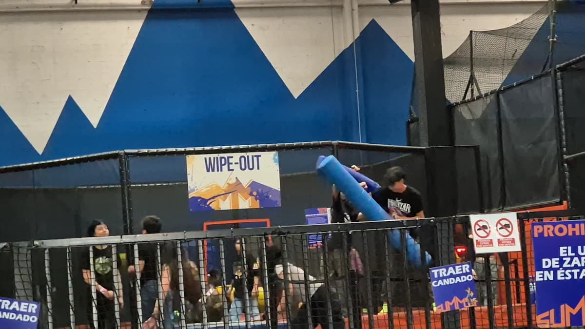 Summit Trampoline Park Bogotá — foto