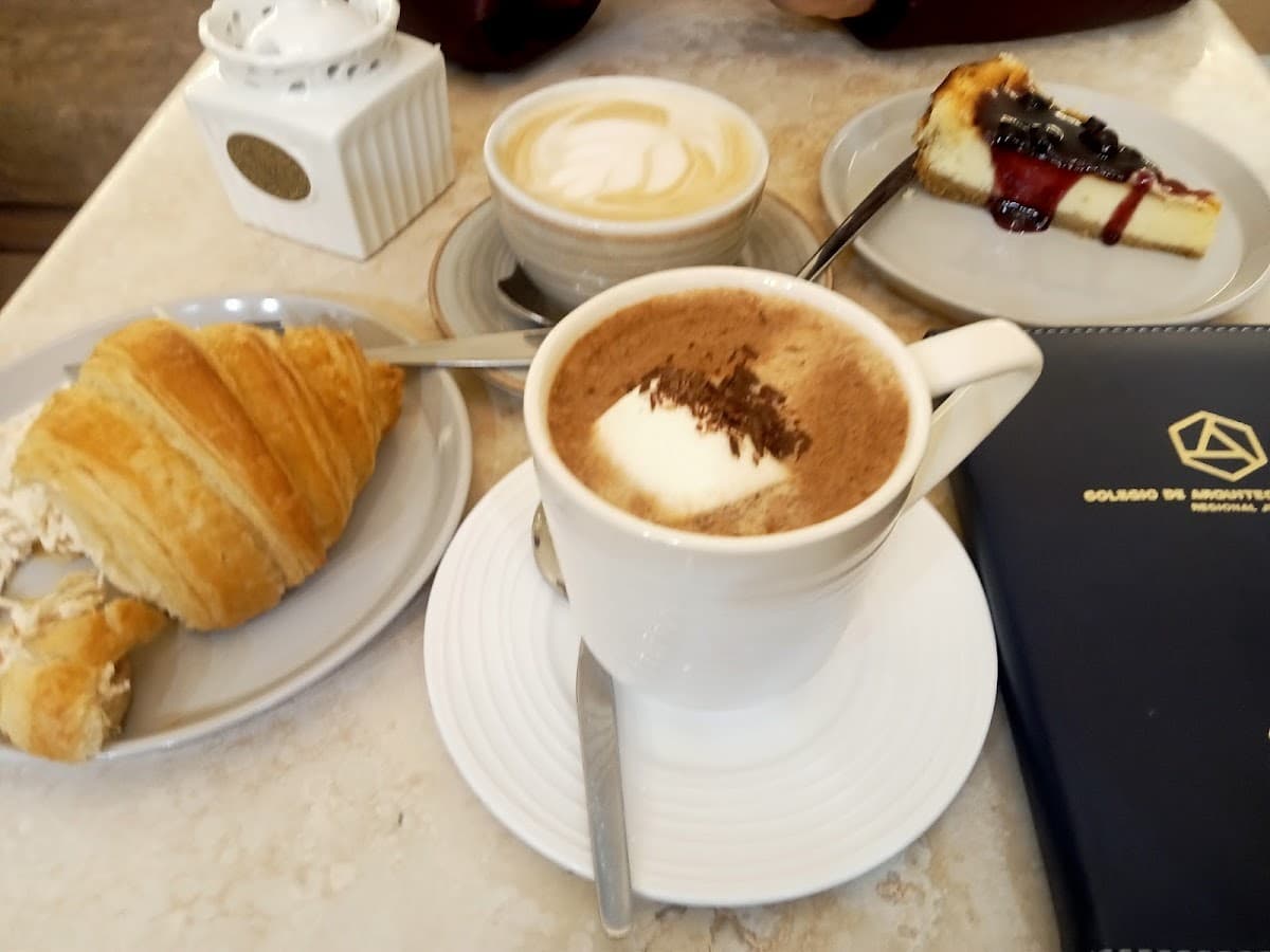 Leodric cafeteria pasteleria — foto