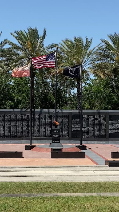 Jacksonville Veterans Memorial Wall — foto