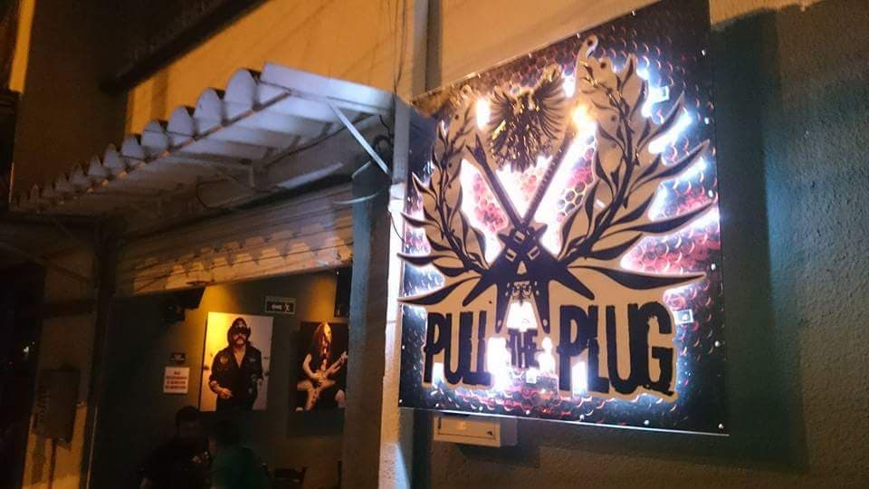 PULL THE PLUG