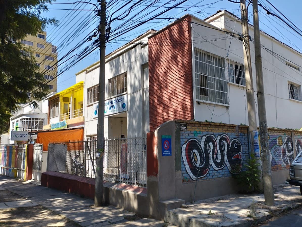 Centro Médico de Especialidades AYVI S.R.L — foto