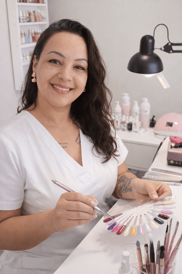 Keli Queiroz Nail Designer em Itapema