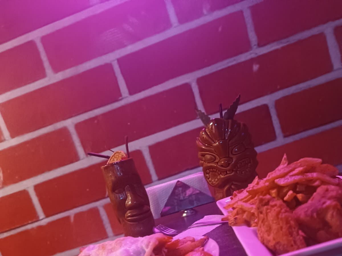 Venecia Restobar — foto