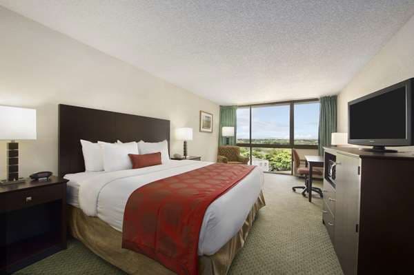 Ramada by Wyndham West Palm Beach Airport — foto