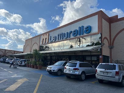 Automercado La Muralla — foto