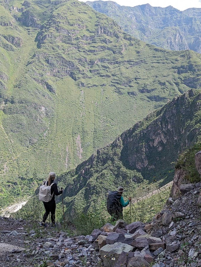 THAQQINAQQA UÑJJATIRI Trekking Tour Operator by JOhsElm CANTO