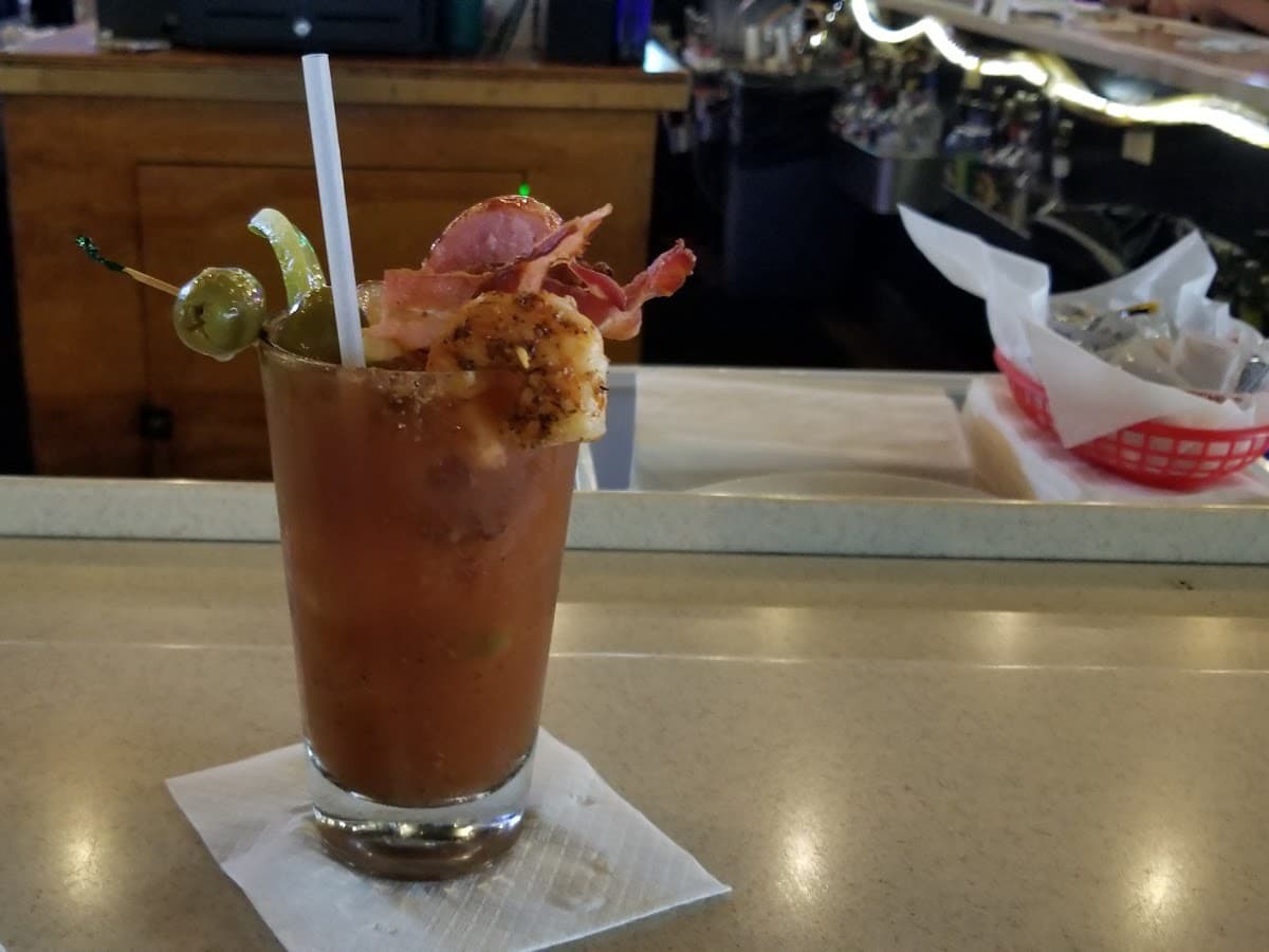 Cliffs Bar & Grill — foto