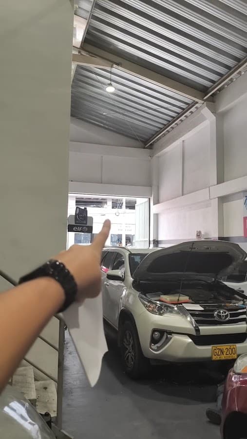 Bosch Car Service - Taller Mecánico Principal Motors — foto