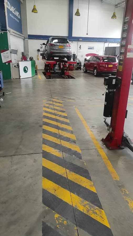 Taller mecánico Bogotá Autolab - sede CALLE 78 — foto