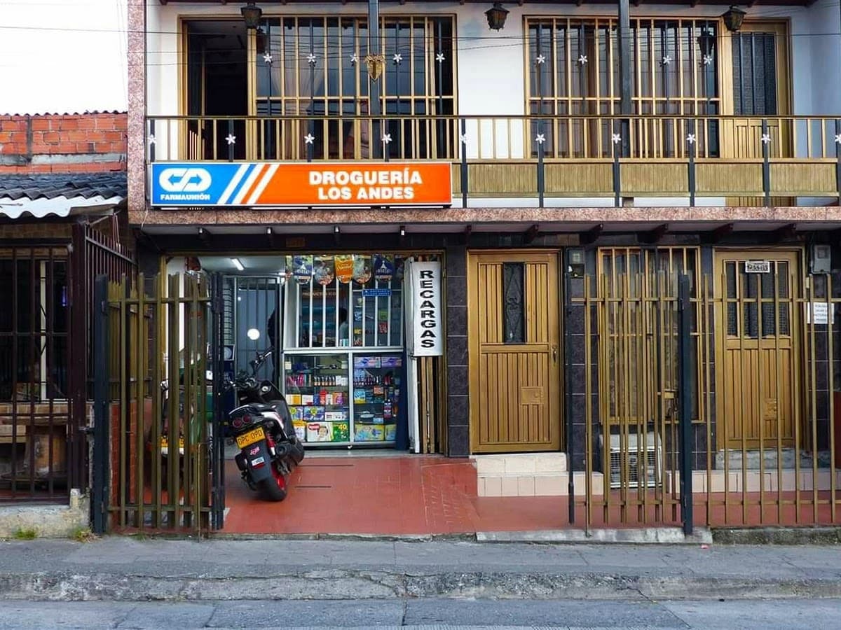 Drogueria Central De Medicamentos Terminal — foto