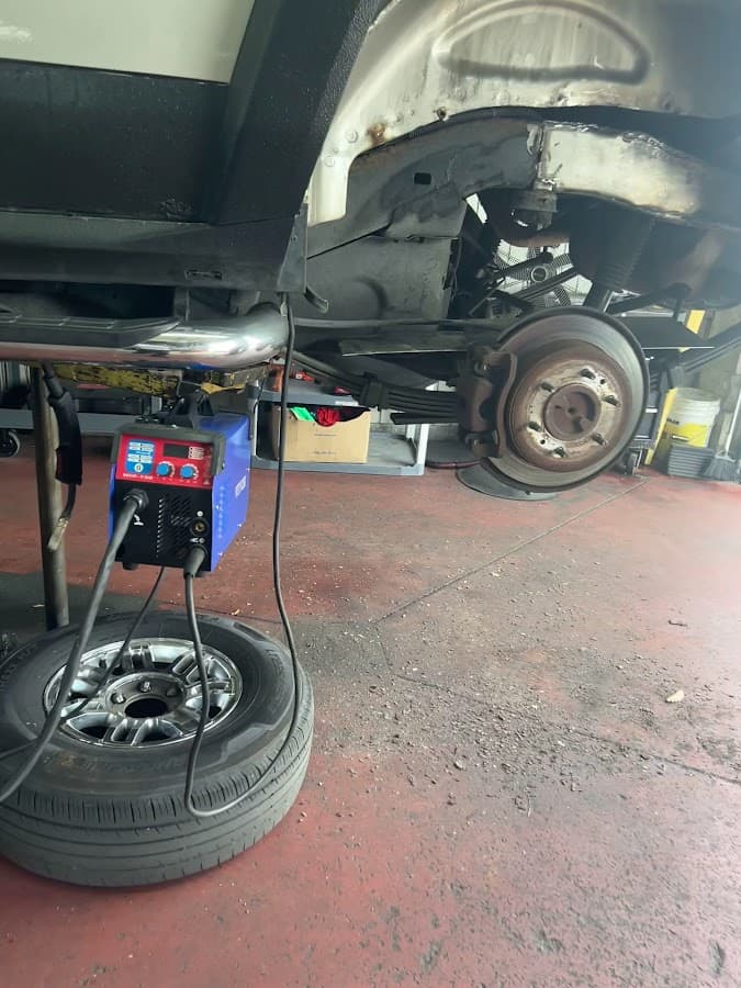 J&O AUTOMOBILE REPAIR LLC — foto