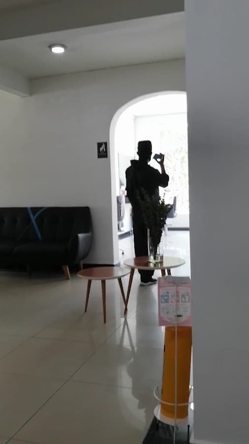 Kevin Mendoza Salón — foto