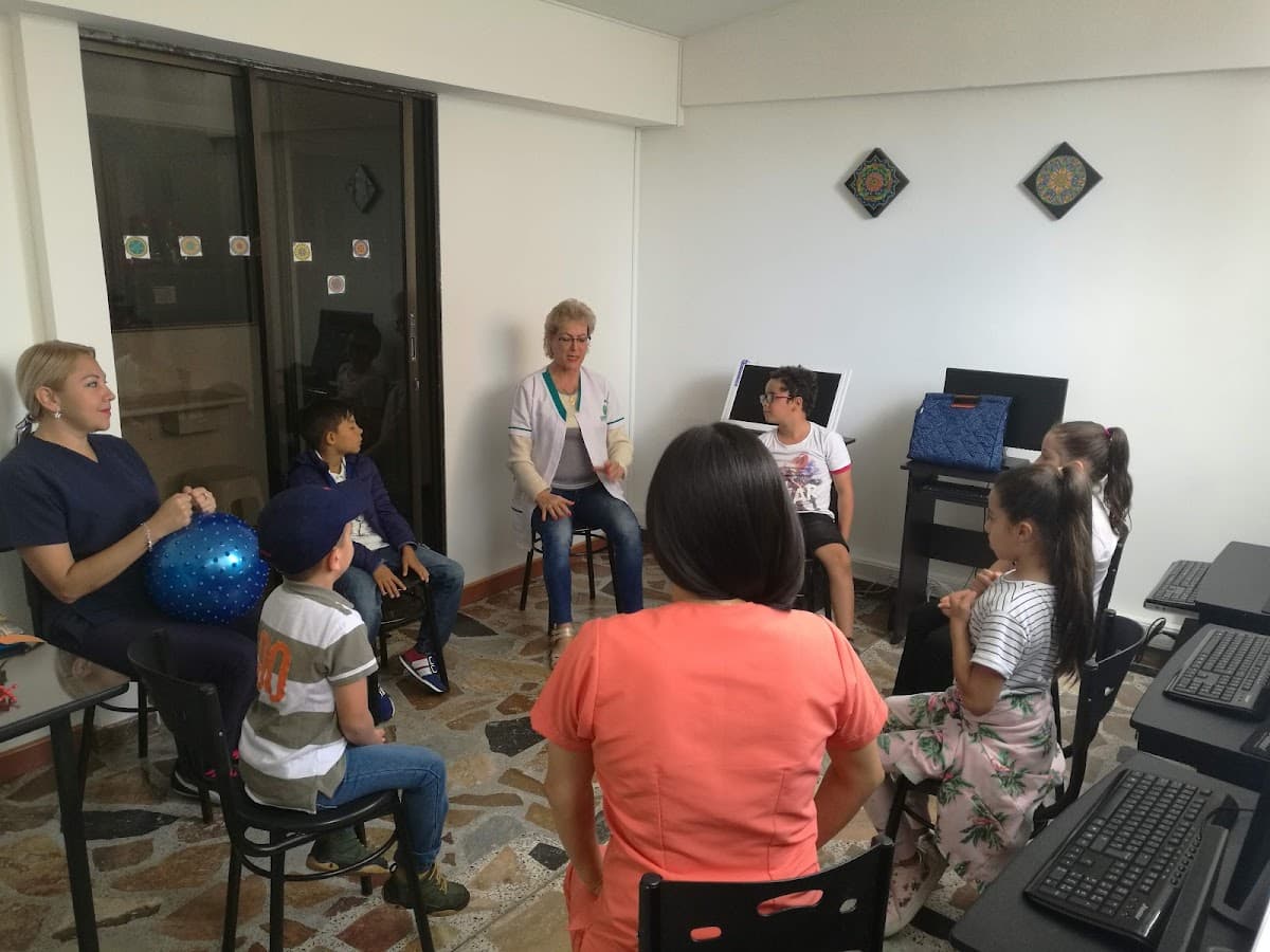 "FUNREMOC" Entrenamiento Cerebral — foto