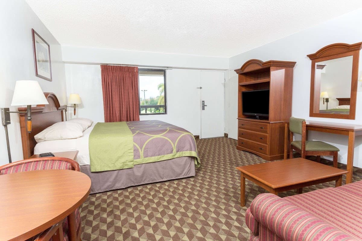 Super 8 by Wyndham Riviera Beach West Palm Beach — foto