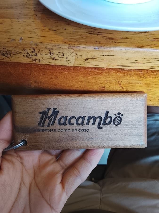 Macambo Hs (3 estrellas) — foto
