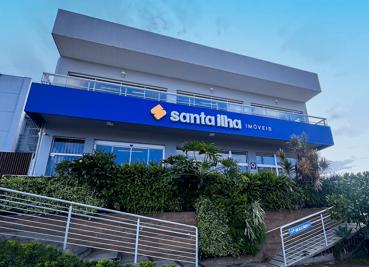 Holy Island Real Estate - Sales and Rental in Florianopolis