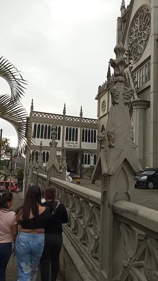 IGLESIA SAN JOSE - PEREIRA, RISARALDA — foto