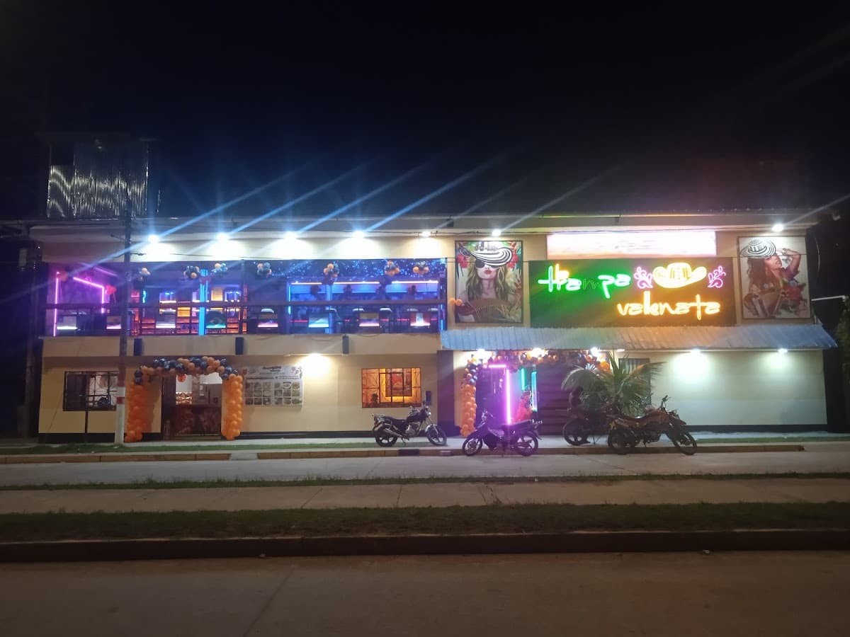 Discoteca Pucallpa La Trampa Vallenata - Karaoke Restaurant