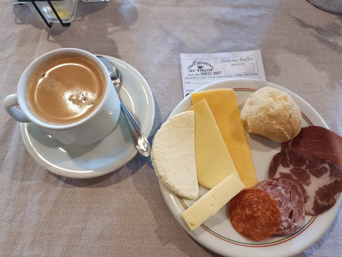 Cafe Colonial Tirolez — foto