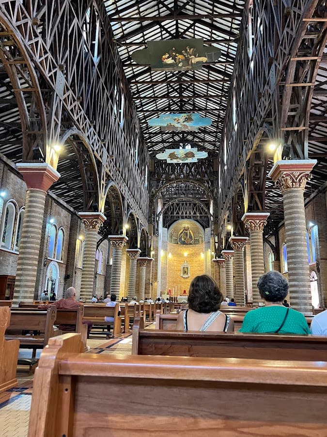 Catedral de Nuestra Señora de la Pobreza de Pereira — foto
