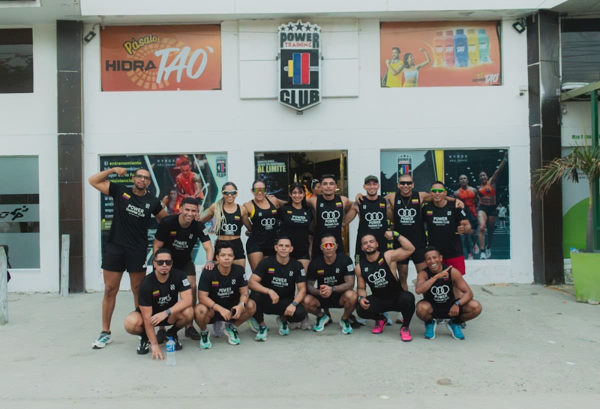 POWER TRAINING CLUB — foto