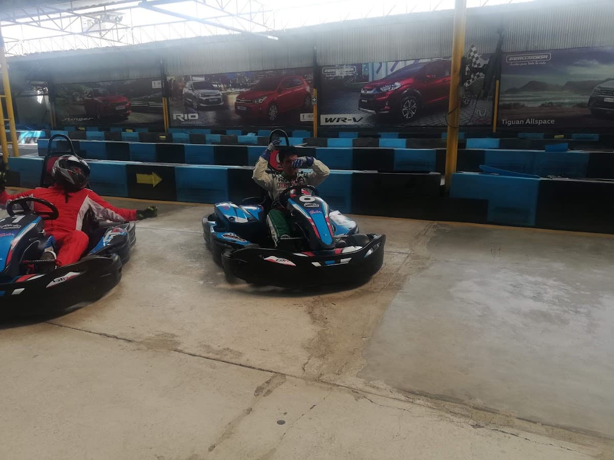 Pole Position Kart Indoor Arequipa — foto