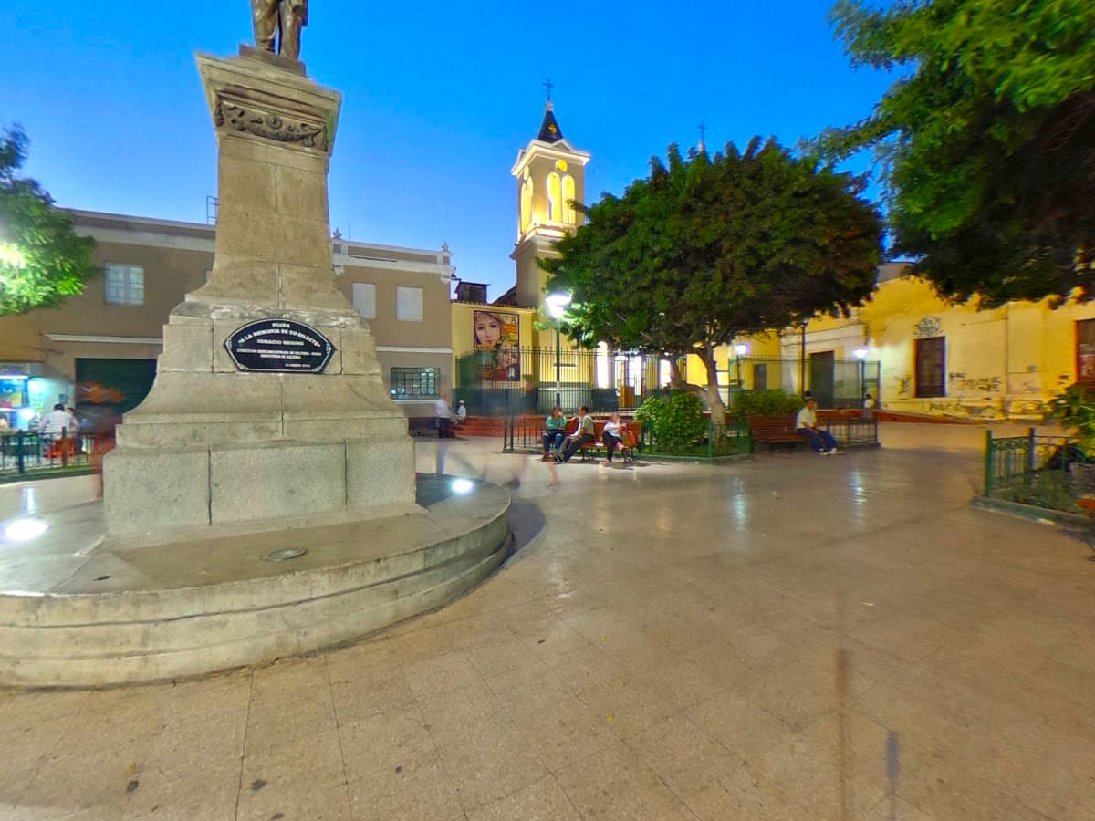 Plazuela Ignacio Merino — foto