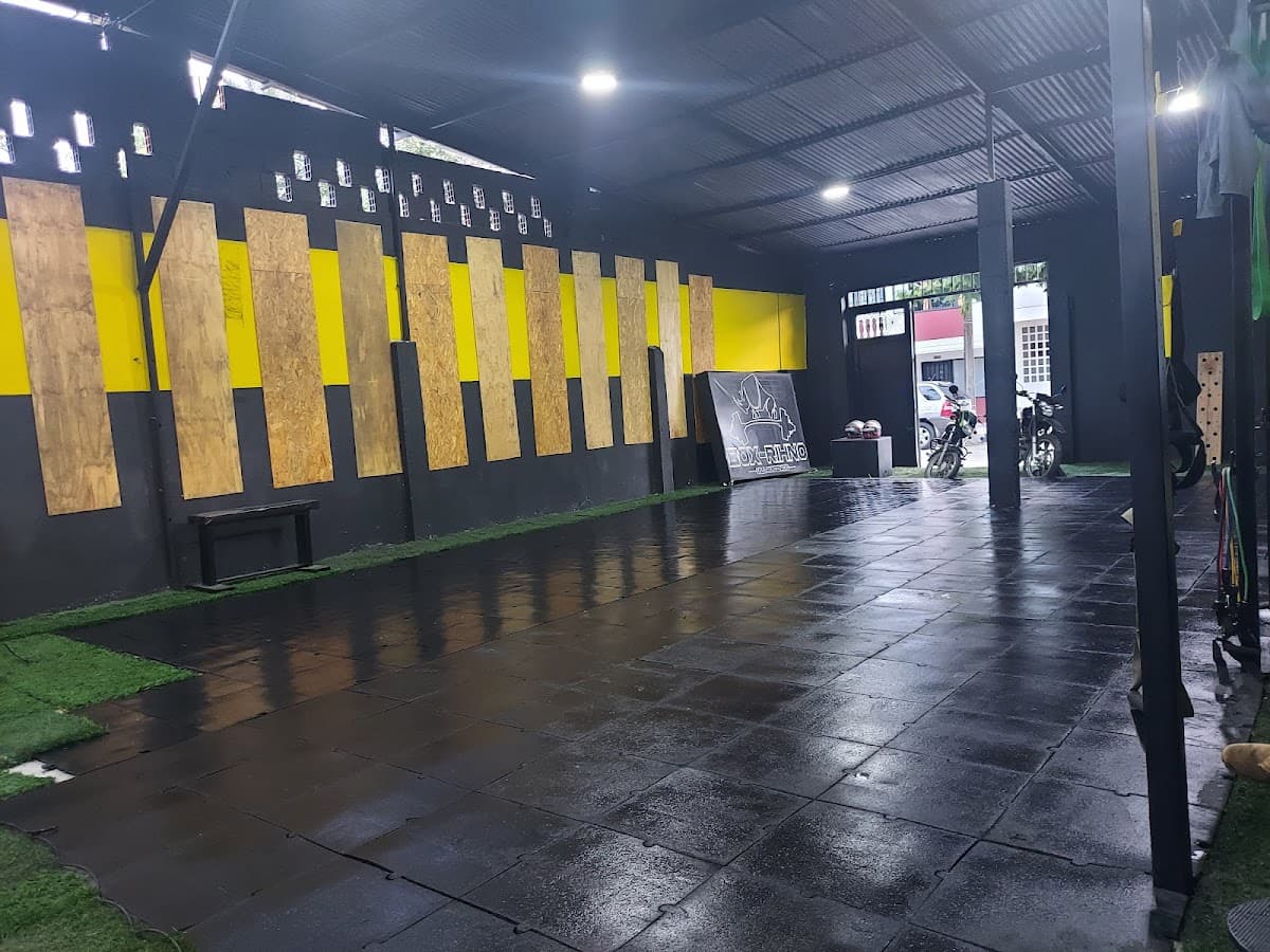 GIMNASIO WARRIOR CROSS TRAINING — foto
