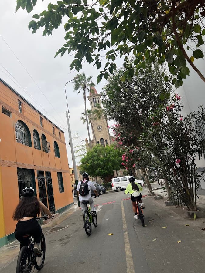 Rueda Lima Tours — foto