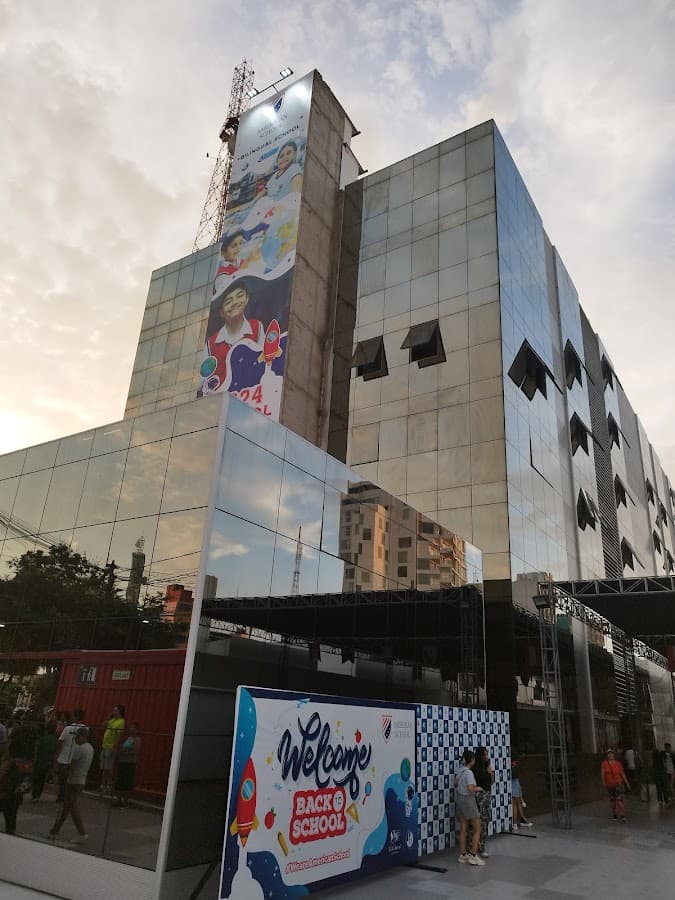 El Cultural American School