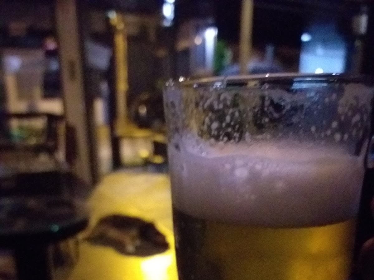 Jaws Bar e Tabacaria — foto
