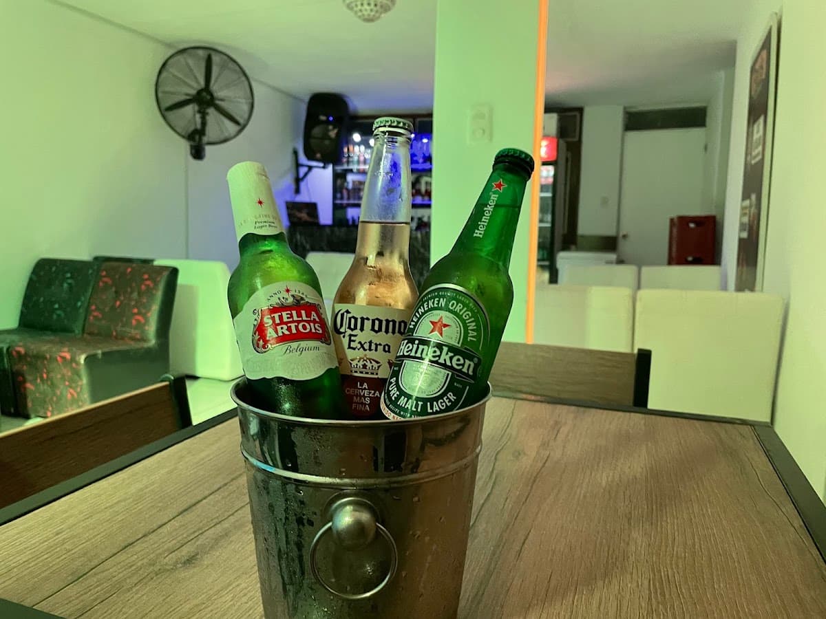 Paris Licorería Lounge — foto