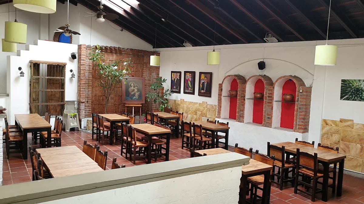 TONY Desayunos - Restaurante