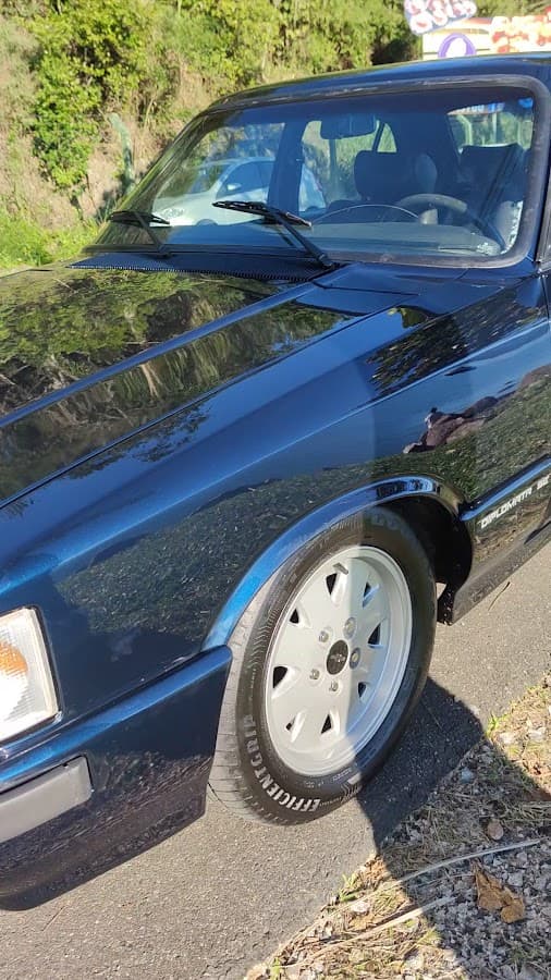 Maquinária Ilha Reparação Automotiva — foto