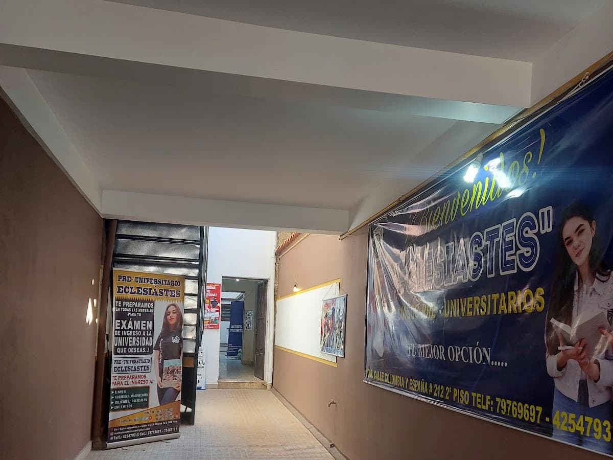 Instituto Rey de Reyes Cochabamba — foto