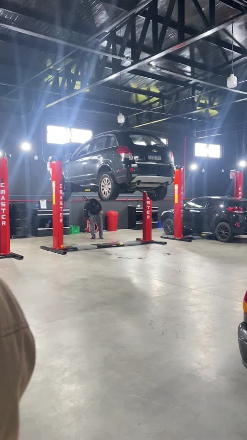 MC Mecânica de Carros — foto