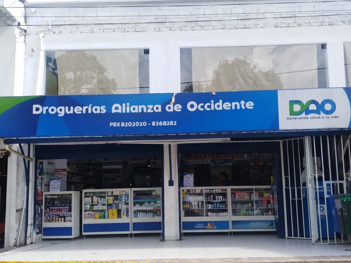 la rebaja Plus No. 3 DROGUERIA Y MINIMARKET Avenida Panamericana Norte Popayan — foto