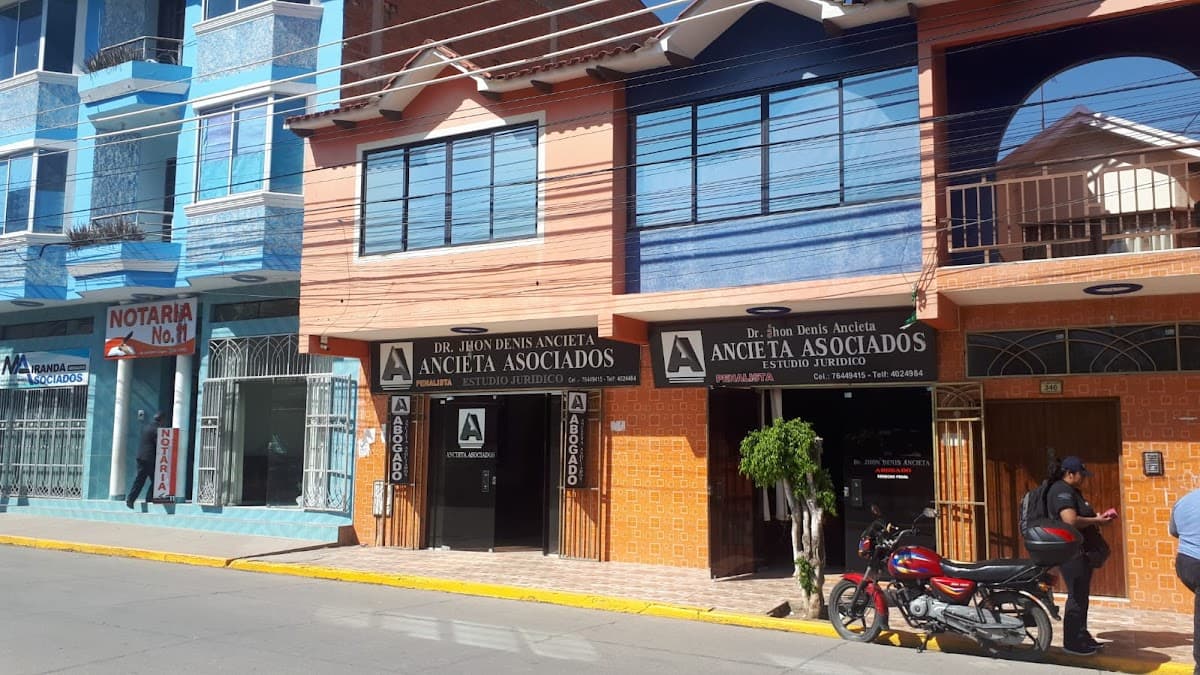 TAQUIÑA