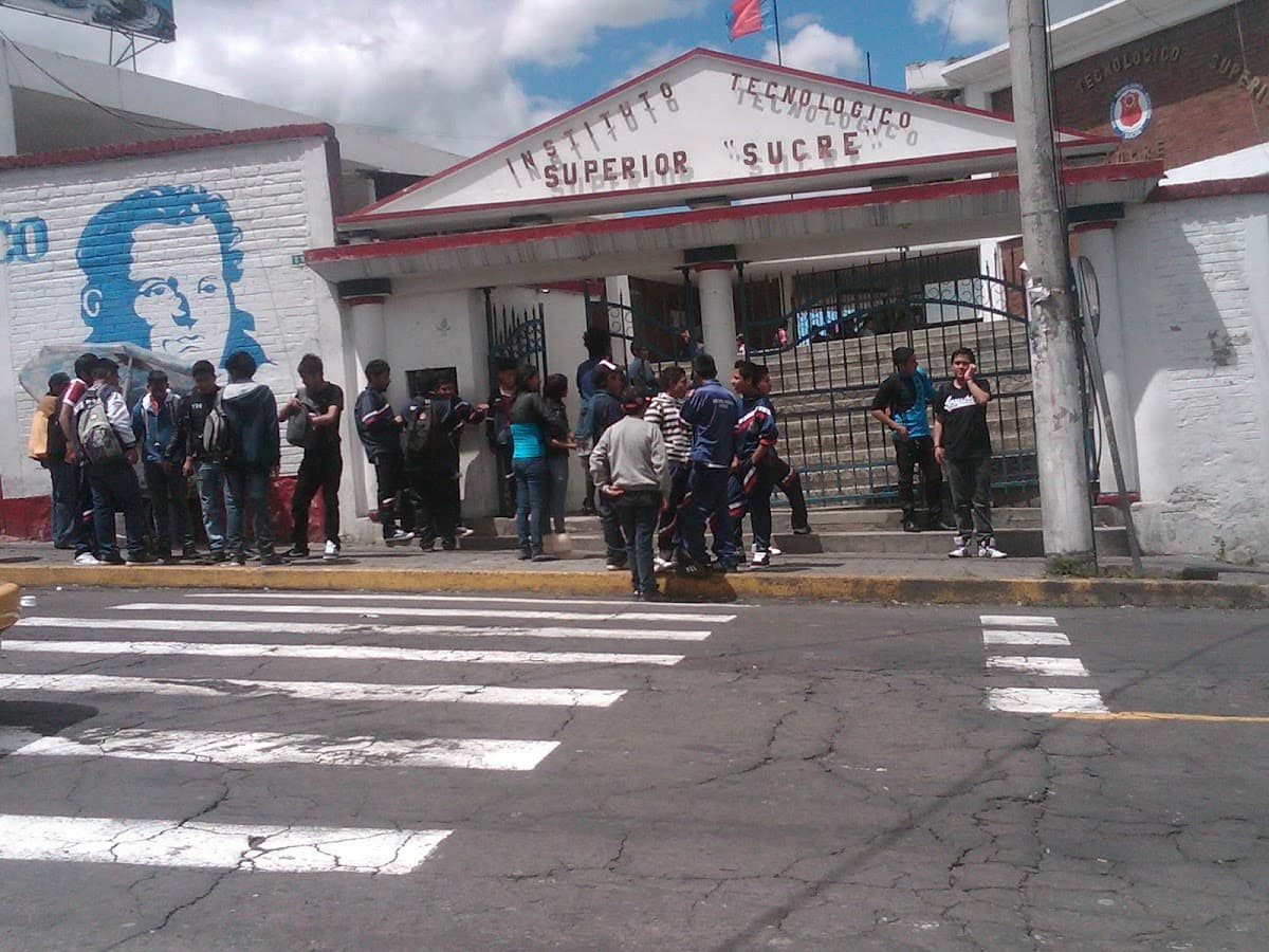 Instituto Superior Universitario Sucre (Sur)