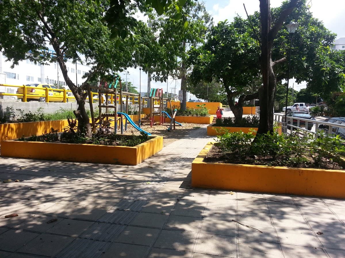 PARQUE INFANTIL BLAS DE LEZO — foto