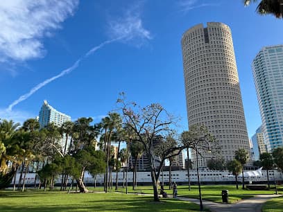 Tampa Riverwalk at Curtis Hixon Waterfront Park