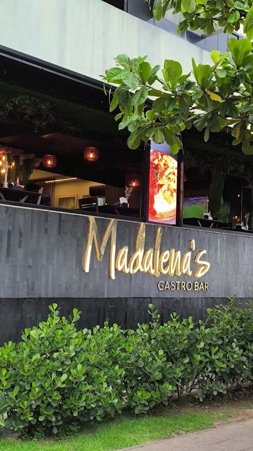 Madalena’s Gastro Bar — foto