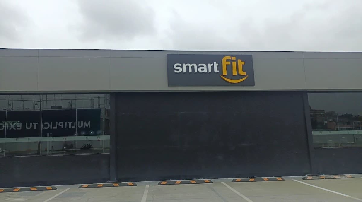 Gimnasio Smart Fit - Plaza Vea Alfonso Ugarte — foto