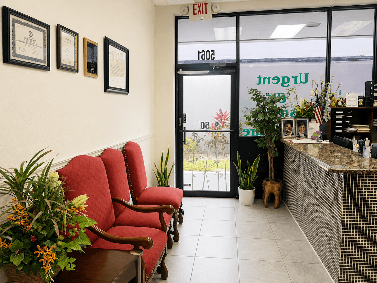 Urgent & Cosmetic Dental Care — foto