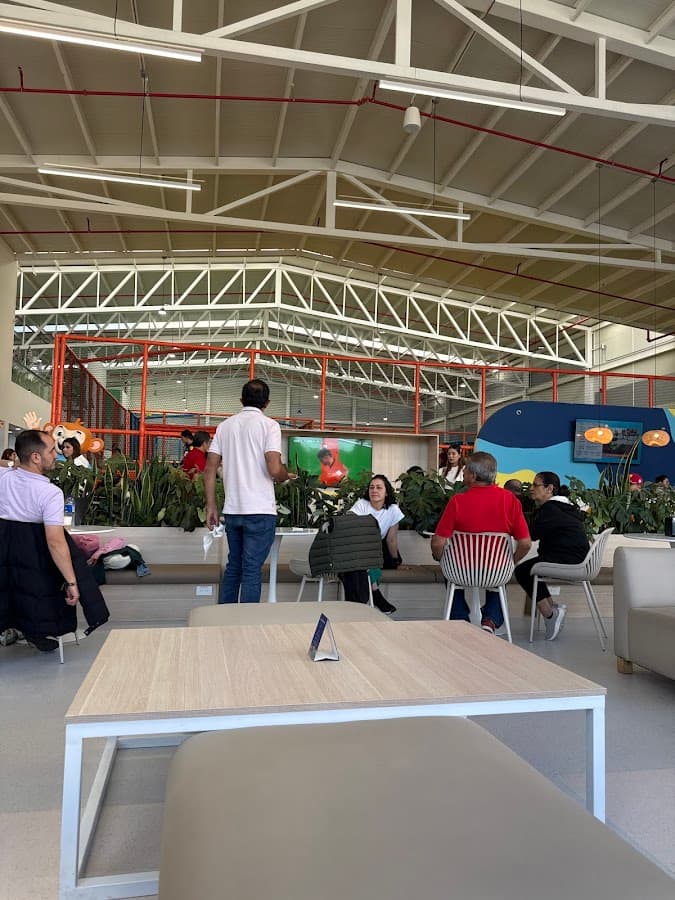 Parque infantil YupiJump San Rafael - Playground & Trampolines — foto