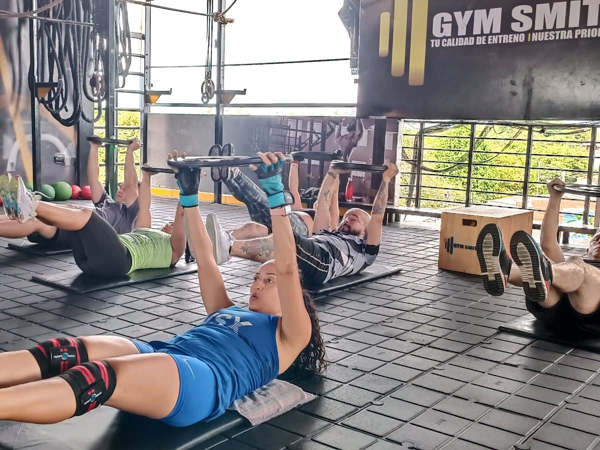 GYM SMITH