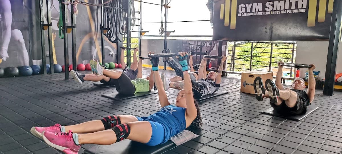 GYM SMITH — foto