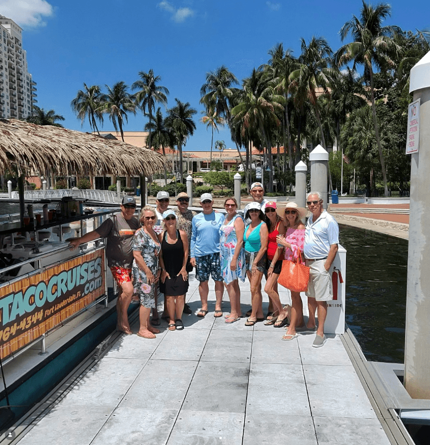 Tiki Taco Cruises — foto