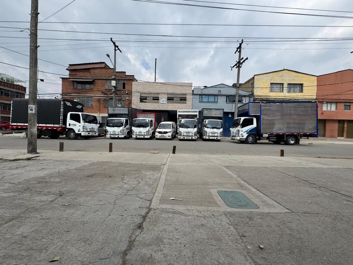 GRUPO OPERATIVO LOGISTICA Y TRANSPORTES SAS — foto